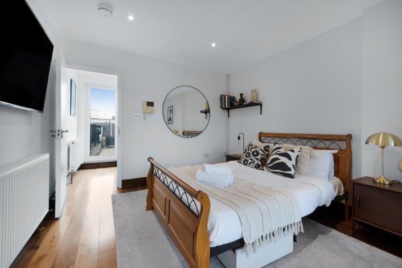 Huge Shoreditch Apartment- Private Roof Terrace Лондон Экстерьер фото